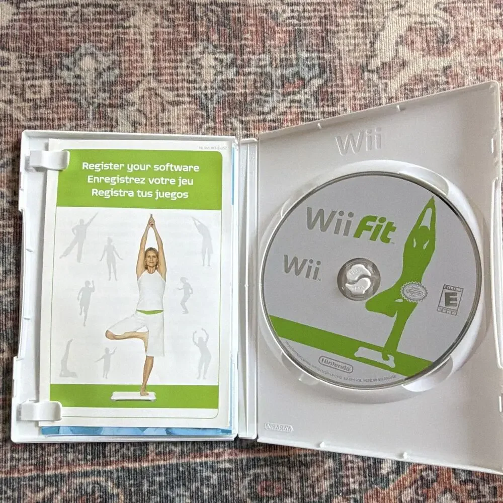 Nintendo Wii Fit Nintendo Wii Fitness Manual Included E 2008 NTSC-U/C